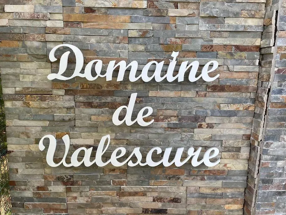 Bel Appartement Vue Sur Piscine 1 Chambre Fermee Et 1 Espace Cabine Saint-Raphaël