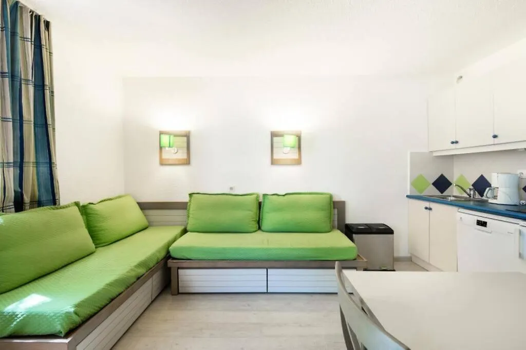 Bel Appartement Vue Sur Piscine 1 Chambre Fermee Et 1 Espace Cabine Saint-Raphaël