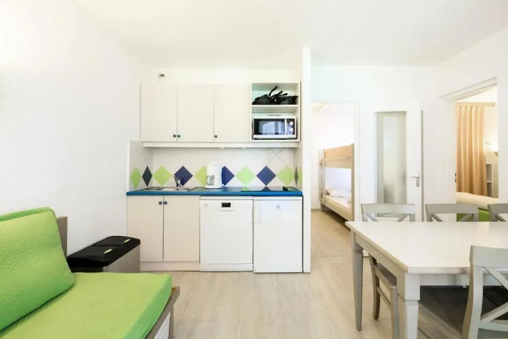 Bel Appartement Vue Sur Piscine 1 Chambre Fermee Et 1 Espace Cabine Saint-Raphael  France